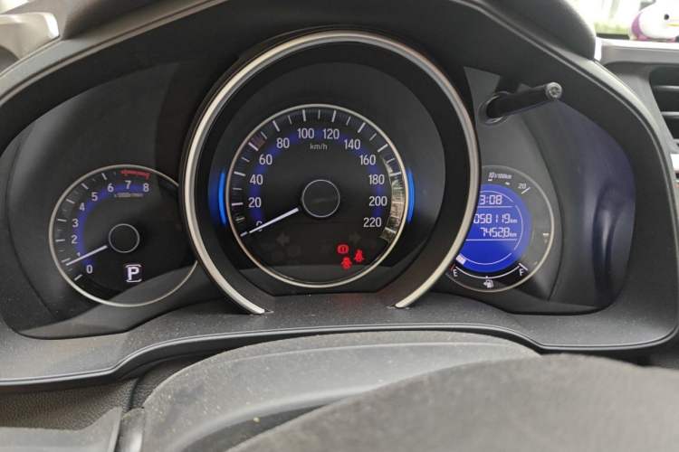 Used Honda Fit 2016 1.5L SES CVT Fashion Sunroof Edition Instrument Cluster