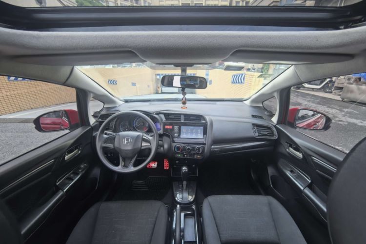 Used Honda Fit 2016 1.5L LXS CVT Comfort Sunroof Version Interior 3