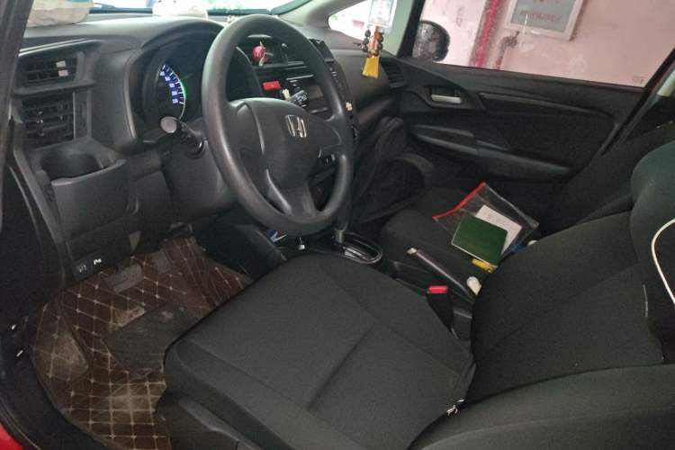 Used Honda Fit 2016 1.5L LXS CVT Comfort Sunroof Version Left Front Seat