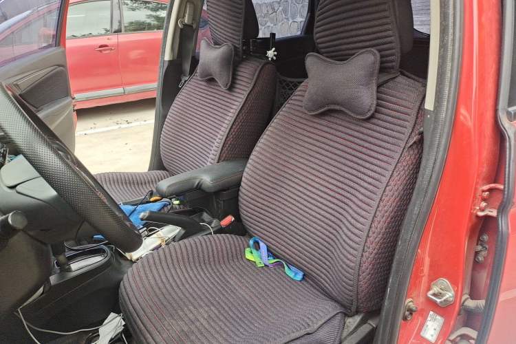 Used Honda Fit 2016 1.5L LXS CVT Comfort Sunroof Version Left Front Seat