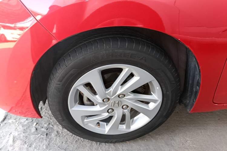 Used Honda Fit 2016 1.5L LXS CVT Comfort Sunroof Version Left Front Wheel Hub