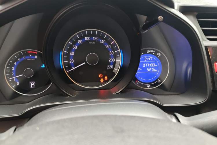Used Honda Fit 2016 1.5L LXS CVT Comfort Sunroof Version Odometer Close Up