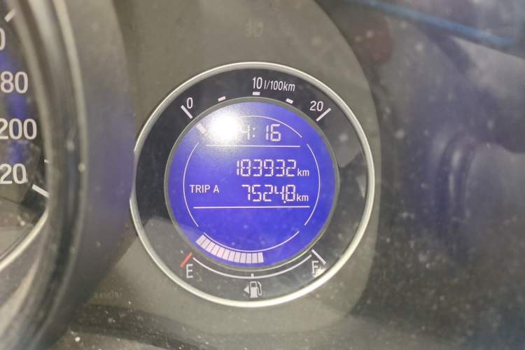 Used Honda Fit 2016 1.5L LXS CVT Comfort Sunroof Version Odometer Close Up