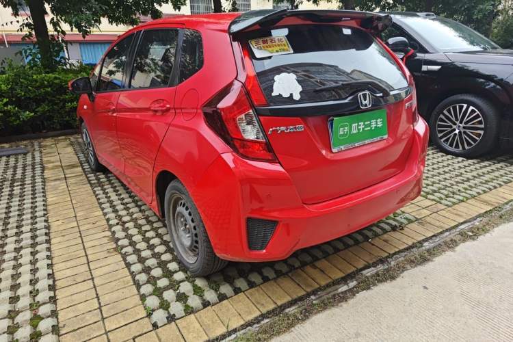 Used Honda Fit 2016 1.5L LX CVT Comfort Model Rear Left 45 Deg