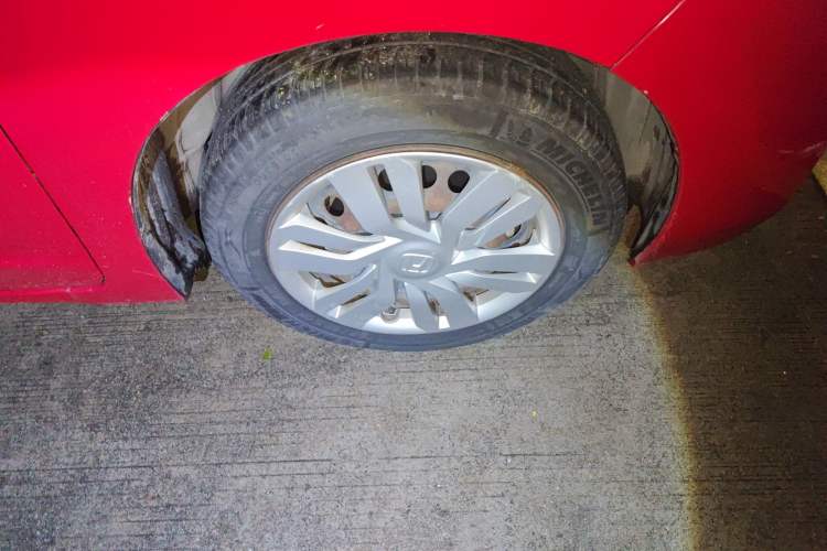 Used Honda Fit 2016 1.5L LXS CVT Comfort Sunroof Version Right Front Wheel Hub