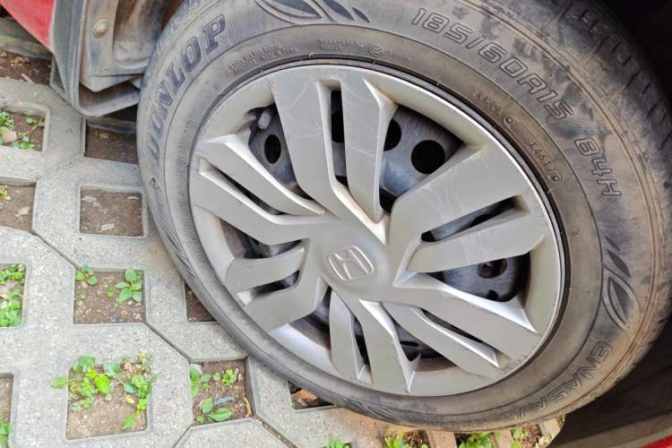 Used Honda Fit 2016 1.5L LXS CVT Comfort Sunroof Version Right Front Wheel Hub