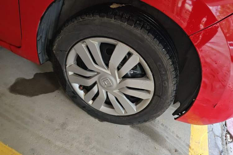 Used Honda Fit 2016 1.5L LXS CVT Comfort Sunroof Version Right Front Wheel Hub