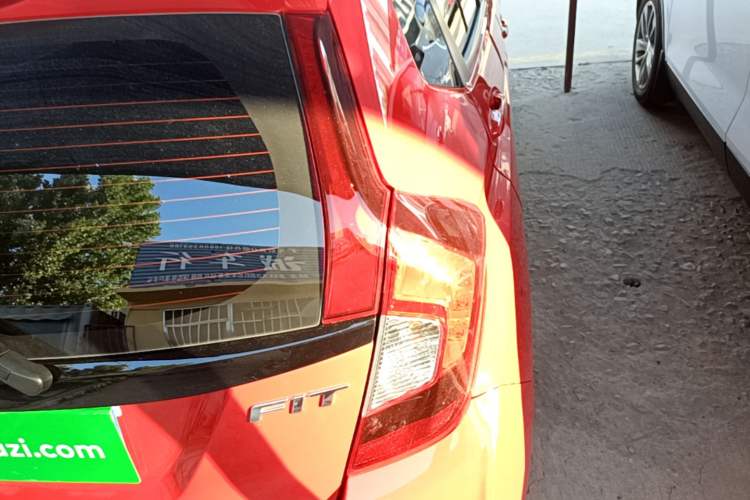 Used Honda Fit 2016 1.5L LXS CVT Comfort Sunroof Version Right Rear Taillight