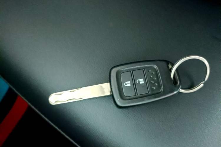 Used Honda Fit 2016 1.5L LXS CVT Comfort Sunroof Version Vehicle Key