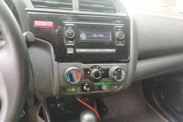 Used Honda Fit 2016 1.5L LX CVT Comfort Model Audio And AC Panel
