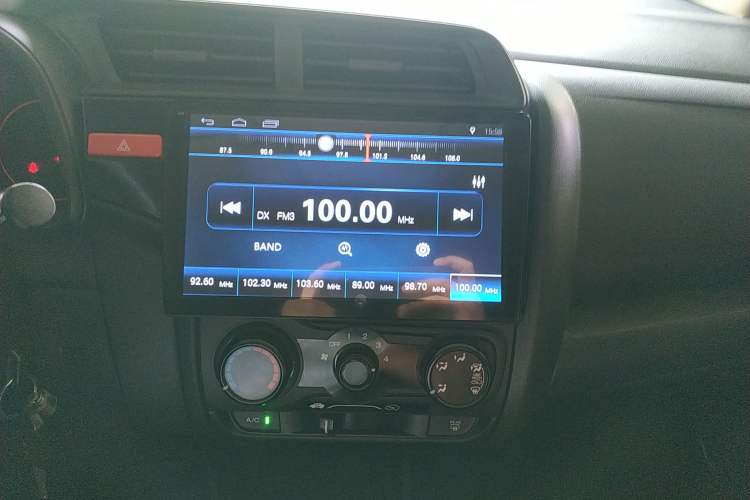Used Honda Fit 2016 1.5L LX CVT Comfort Model Audio And AC Panel