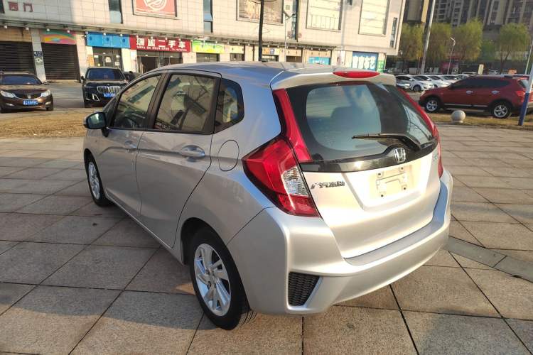 Used Honda Fit 2016 1.5L LX Manual Comfort Model Rear Left 45 Deg