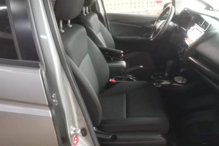 Used Honda Fit 2016 1.5L LX CVT Comfort Model Right Front Seat