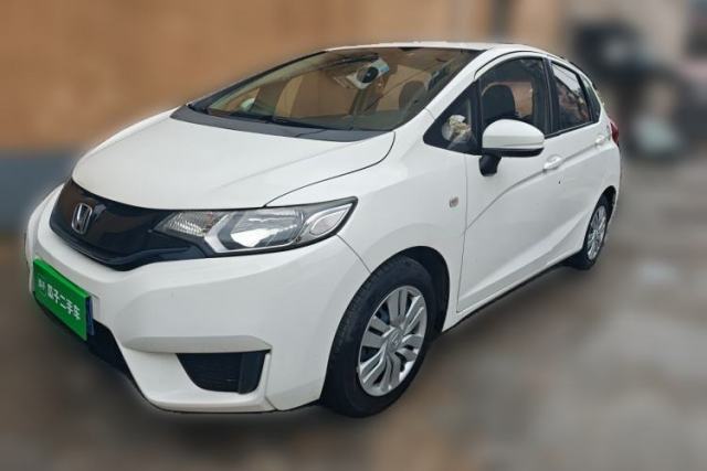 Ojetý Honda Fit 2016 1.5L LXS CVT Comfort Sunroof Version