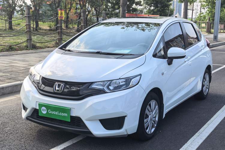 Honda Fit 2016 1.5L LXS CVT Comfort Sunroof Version de segunda mano Guazi used car, China used car export, Used car for sale, Used cars, Cheapest cars for sale
