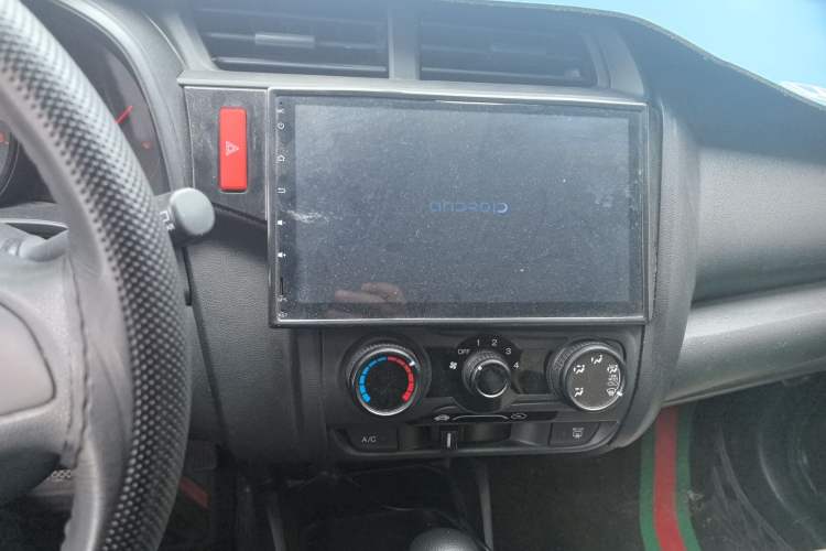 Used Honda Fit 2016 1.5L LX CVT Comfort Model Audio And AC Panel