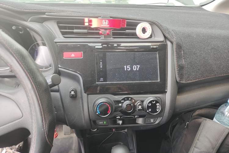 Used Honda Fit 2016 1.5L LXS CVT Comfort Sunroof Version Audio And AC Panel