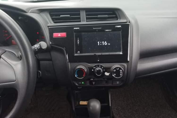 Used Honda Fit 2016 1.5L LX CVT Comfort Model Audio And AC Panel
