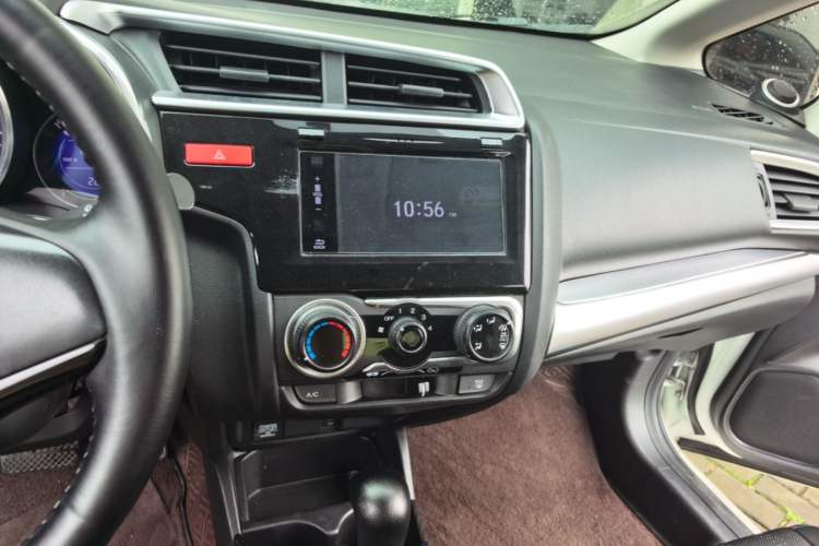 Used Honda Fit 2016 1.5L LXS CVT Comfort Sunroof Version Audio And AC Panel