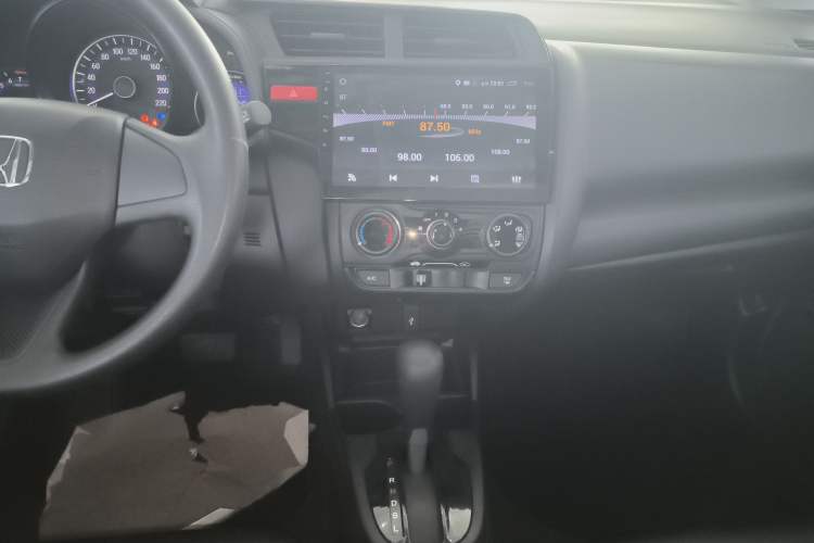Used Honda Fit 2016 1.5L LXS CVT Comfort Sunroof Version Audio And AC Panel