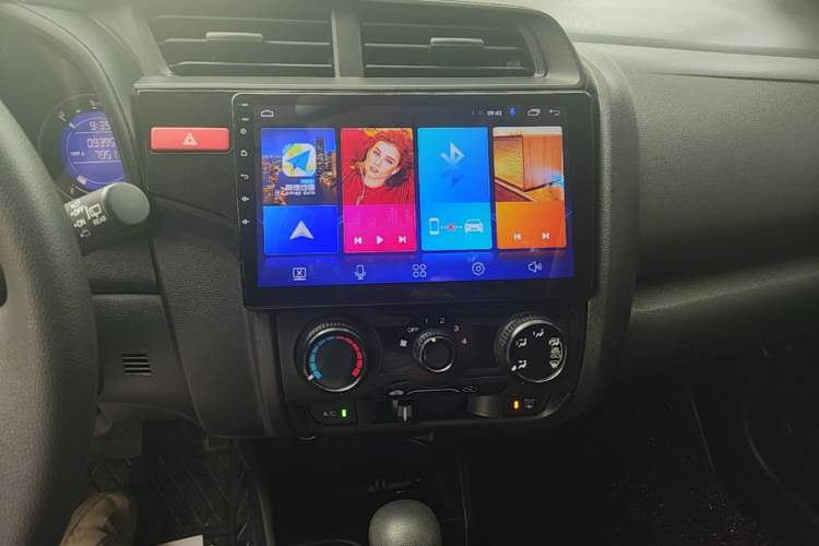 Used Honda Fit 2016 1.5L LXS CVT Comfort Sunroof Version Audio And AC Panel
