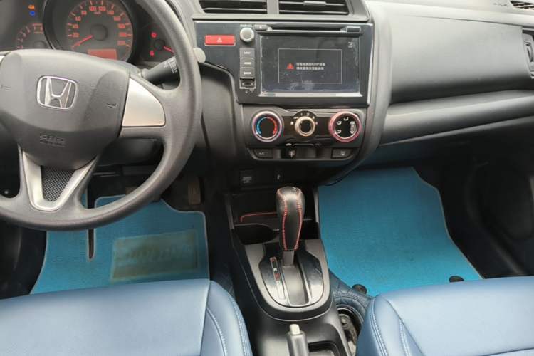Used Honda Fit 2016 1.5L LX CVT Comfort Model Audio And AC Panel