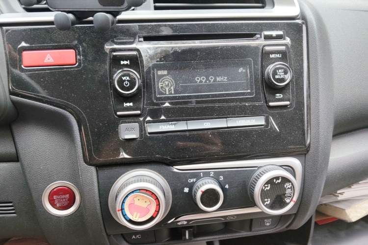 Used Honda Fit 2016 1.5L EX CVT Elite Edition Audio And AC Panel