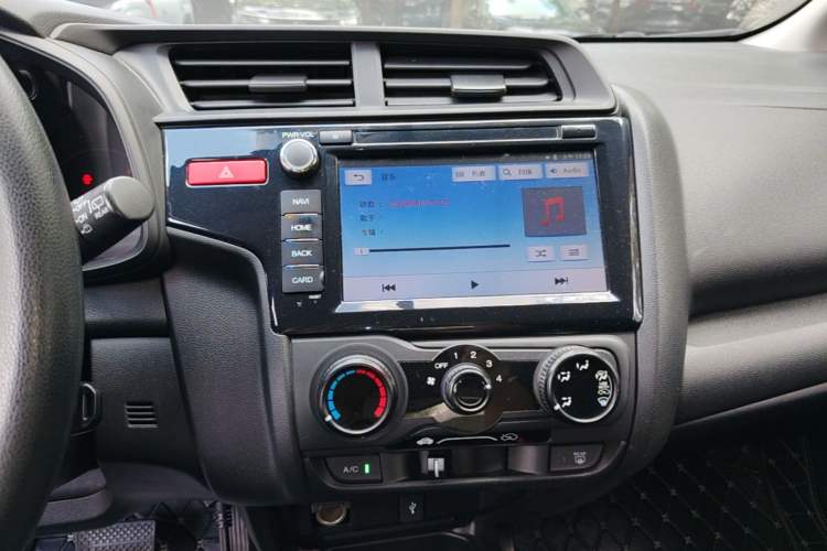 Used Honda Fit 2016 1.5L LX CVT Comfort Model Audio And AC Panel