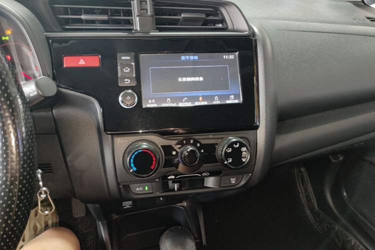 Used Honda Fit 2016 1.5L LX CVT Comfort Model Audio And AC Panel