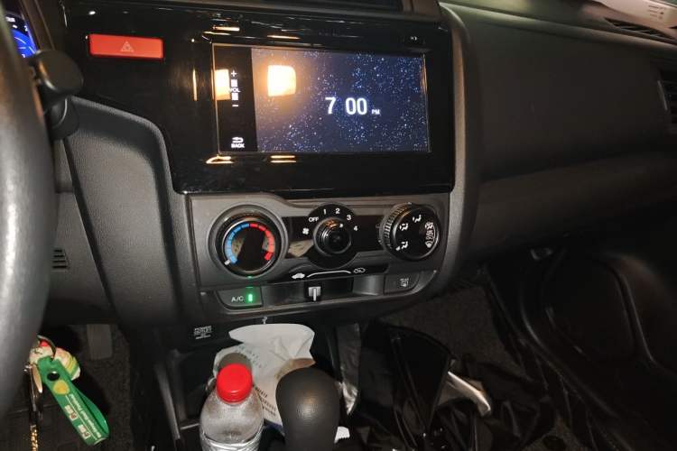 Used Honda Fit 2016 1.5L LXS CVT Comfort Sunroof Version Audio And AC Panel