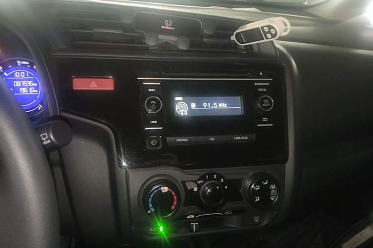 Used Honda Fit 2016 1.5L LXS CVT Comfort Sunroof Version Audio And AC Panel