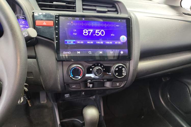 Used Honda Fit 2016 1.5L LXS CVT Comfort Sunroof Version Audio And AC Panel