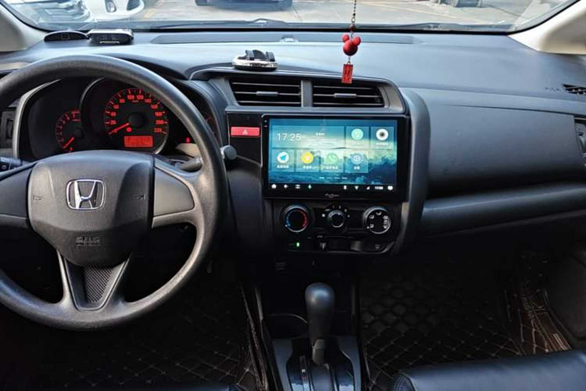 Used Honda Fit 2016 1.5L LX CVT Comfort Model Audio And AC Panel