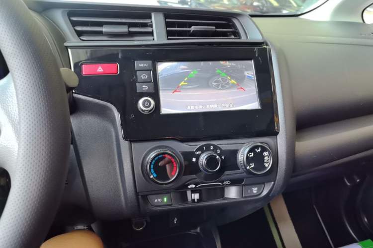 Used Honda Fit 2016 1.5L LXS CVT Comfort Sunroof Version Audio And AC Panel