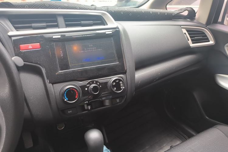 Used Honda Fit 2016 1.5L LXS CVT Comfort Sunroof Version Audio And AC Panel