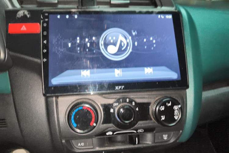 Used Honda Fit 2016 1.5L LX Manual Comfort Model Audio And AC Panel