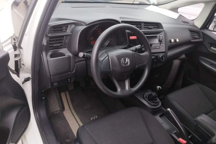 Used Honda Fit 2016 1.5L LX Manual Comfort Model Center Console