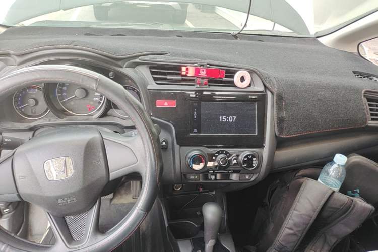 Used Honda Fit 2016 1.5L LXS CVT Comfort Sunroof Version Center Console