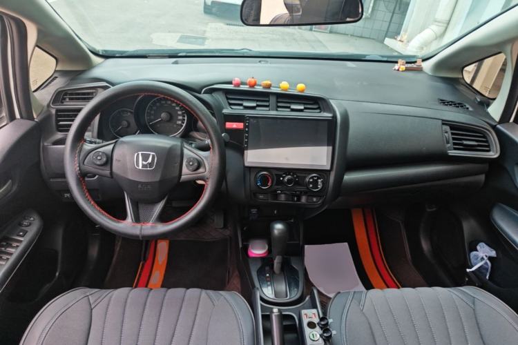 Used Honda Fit 2016 1.5L LXS CVT Comfort Sunroof Version Center Console