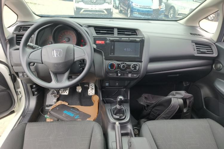 Used Honda Fit 2016 1.5L LX Manual Comfort Model Center Console