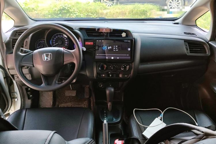 Used Honda Fit 2016 1.5L LXS CVT Comfort Sunroof Version Center Console