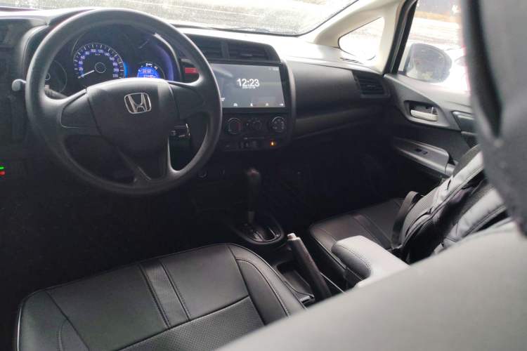 Used Honda Fit 2016 1.5L LXS CVT Comfort Sunroof Version Center Console