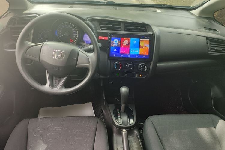Used Honda Fit 2016 1.5L LXS CVT Comfort Sunroof Version Center Console