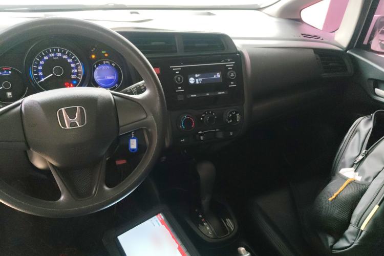 Used Honda Fit 2016 1.5L LXS CVT Comfort Sunroof Version Center Console