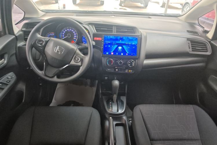 Used Honda Fit 2016 1.5L LXS CVT Comfort Sunroof Version Center Console