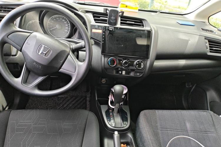 Used Honda Fit 2016 1.5L LXS CVT Comfort Sunroof Version Center Console