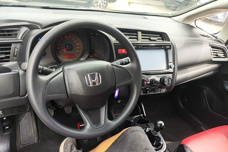 Used Honda Fit 2016 1.5L LX Manual Comfort Model Center Console