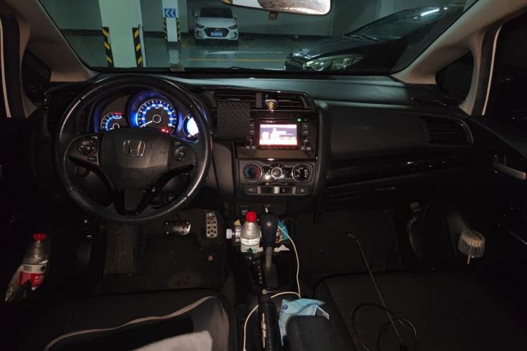 Used Honda Fit 2016 1.5L LX CVT Comfort Model Center Console