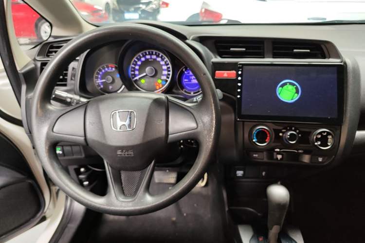Used Honda Fit 2016 1.5L LXS CVT Comfort Sunroof Version Center Console