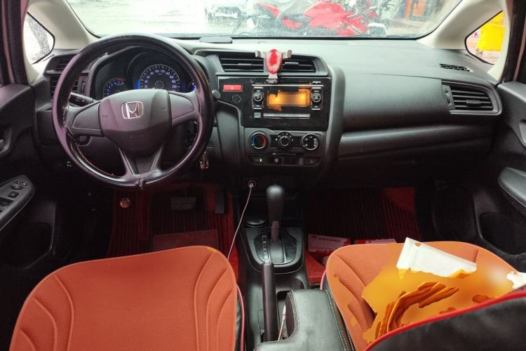 Used Honda Fit 2016 1.5L LXS CVT Comfort Sunroof Version Center Console
